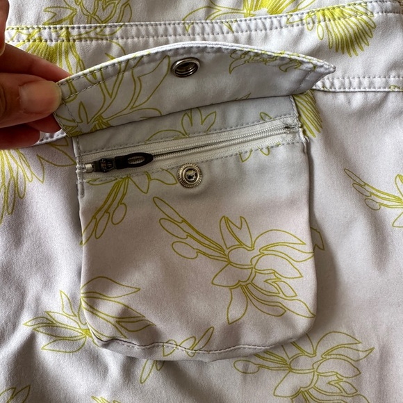 Oakley shorts - Picture 5 of 8